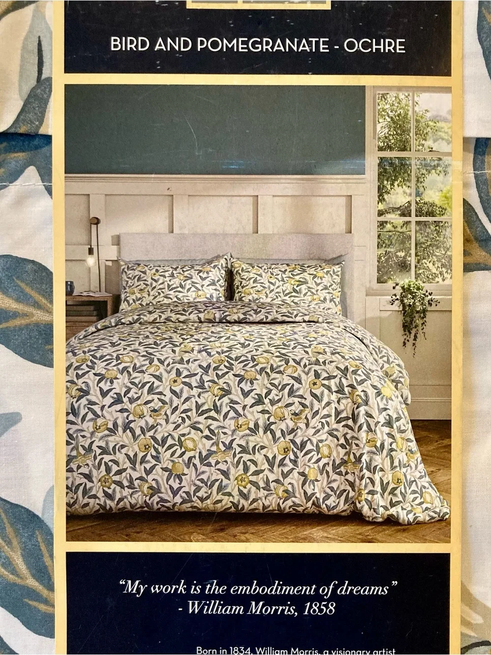 NWT William Morris queen duvet set in “Bird and Pomegranate” in ochre color
